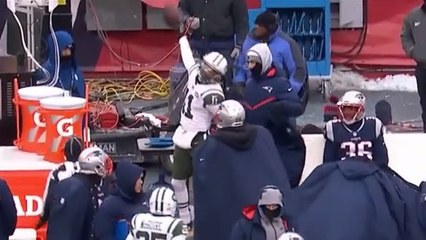 This Robby Anderson spike didn't end well for Johnson Bademosi