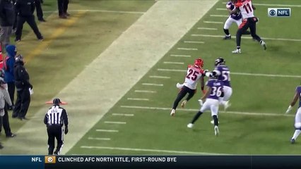Giovani Bernard finds room along the sideline for 21 yards