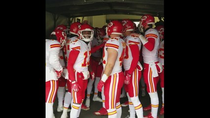 Chiefs get amped up before game vs. Broncos