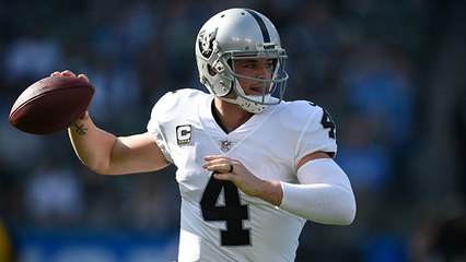 Derek Carr floats pass to Jared Cook for 24 yards