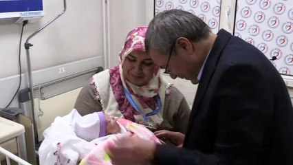 Yılın ilk bebeğine çeyrek altın - BATMAN