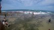 Des dizaines de touristes se font faucher par une énorme vague en Australie