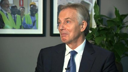 Tony Blair diz que é preciso repensar o Brexit
