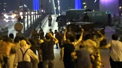 Darbeciler, 15 Temmuz gecesi halkın üzerine böyle ateş açmıştı