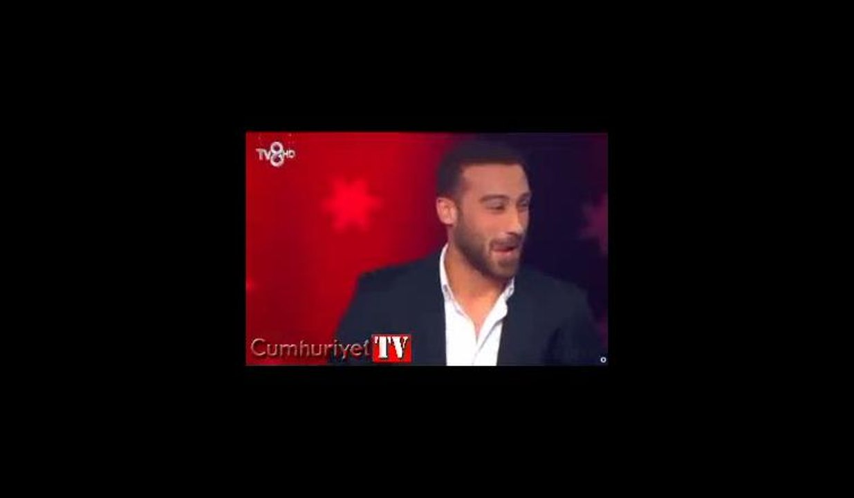 Cenk Tosun: Sahada olmak daha kolay
