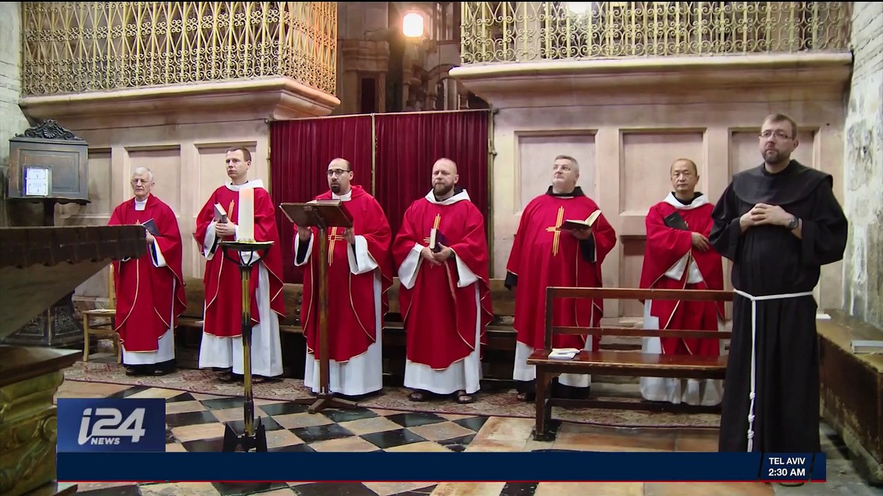 HOLY LAND UNCOVERED | Renovating Jesus' tomb in Jerusalem | Monday, January 1st 2018