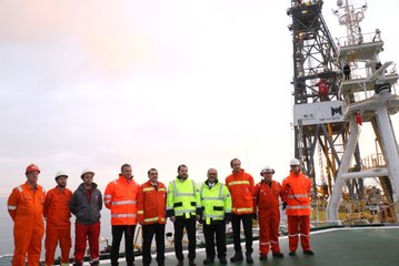 Türkiye'nin İlk Sondaj Gemisini Ziyaret Etti