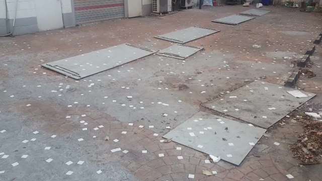 롯데타워 불꽃놀이 뒤 종이 범벅 소동...경포대 일출 불법주차 꼴불견 / YTN