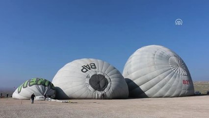 Beyaz Cennet" Pamukkale'yi Balonla Seyir Keyfi