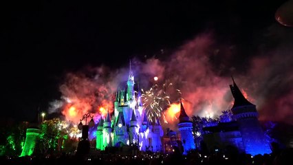 2018 New Year's Eve Fantasy in the Sky Fireworks at the Magic Kingdom (4K Multi-Angle)
