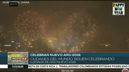 Con fuegos artificiales el mundo festeja la llegada del 2018