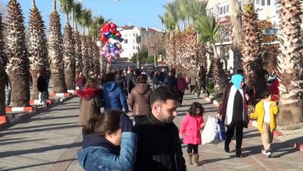 Yılın ilk günü Silivrililer sahile akın etti