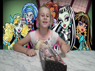 Monster High Drakulayra. Монстер Хай Дракулаура