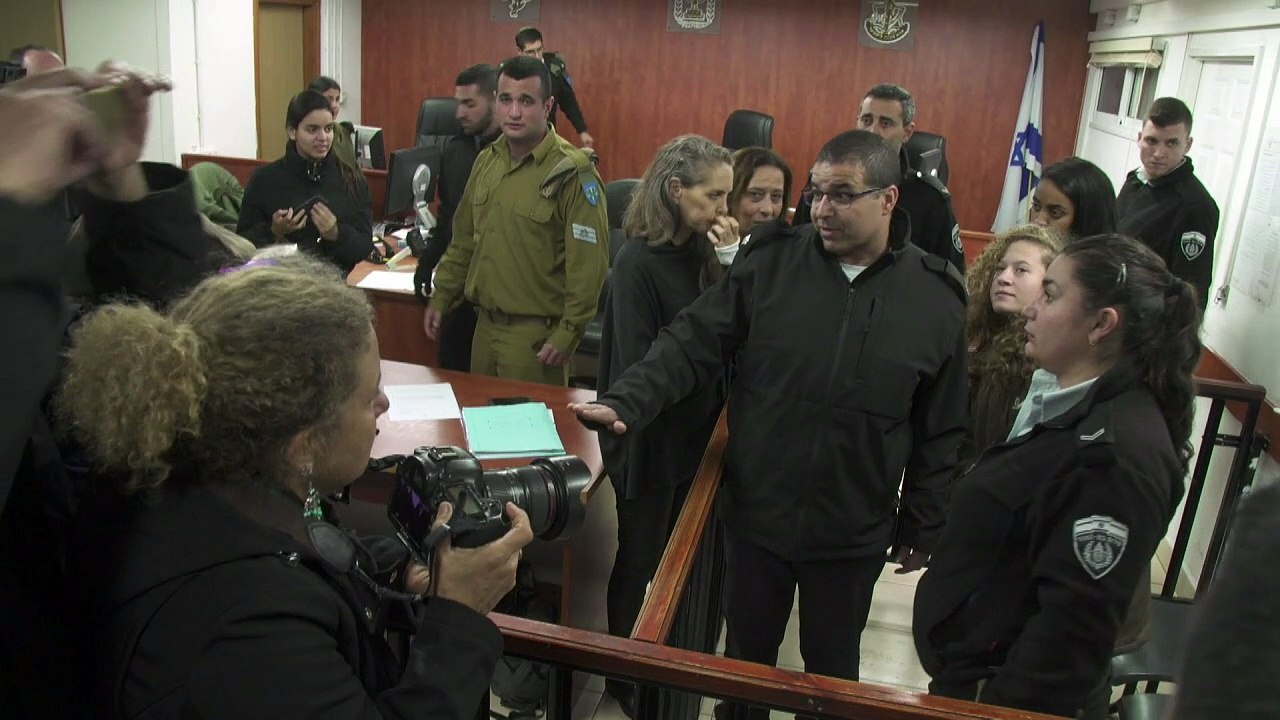 Sie schlug Soldaten: Palästinenserin Ahed Tamimi vor Gericht