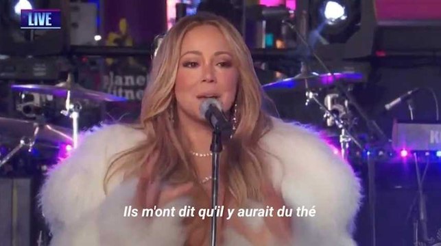 Sur scène à Times Square, Mariah Carey n'a pas obtenu son thé chaud mais a fait oublier le désastre 2017