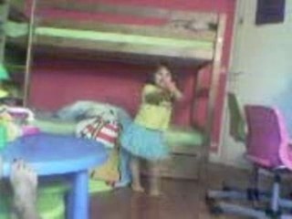 Erika azar 3 ans danseuse pro (lol)