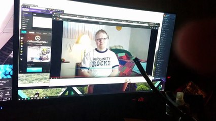 Lighter makes my monitor flicker