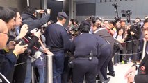 Hong Kong Protesters Scuffle With Police During New Year's Day Demonstration