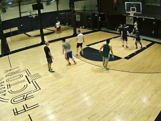 Allez une toute dernière pour la route tout le monde jouait tranquille jusqu à