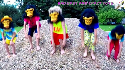 Five Little Monkeys Jumping On The Bed _ Children Nursery Rhyme