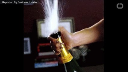 Champagne Bubbles Show If A Glass Is Clean
