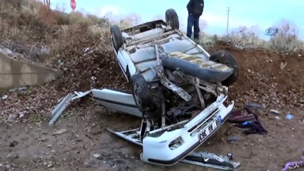 Otomobil Menfeze Devrildi: 4 Yaralı