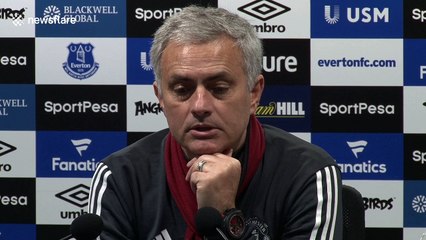 Mourinho fires back at Scholes criticism