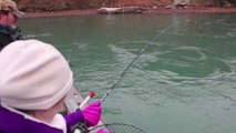 Travel Track On Sirk TV: NIAGARA RIVER FISHING [Niagara Region Charter Service - New York]