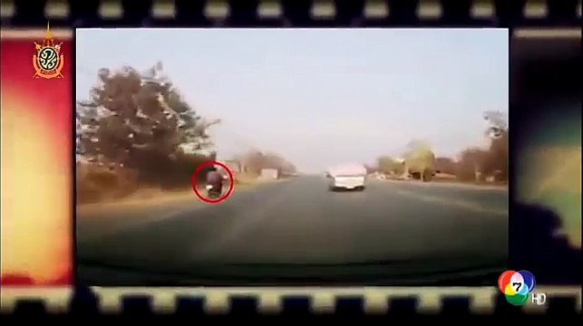 คดีเด็ด 25 มิถุนายน 2559 - ที่นอนหล่นใส่