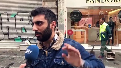 Başına düşen tahta parçası turisti yaraladı (1) - İSTANBUL