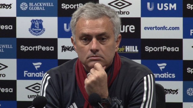 Mourinho challenges Paul Scholes to be as successful as him if he becomes manager