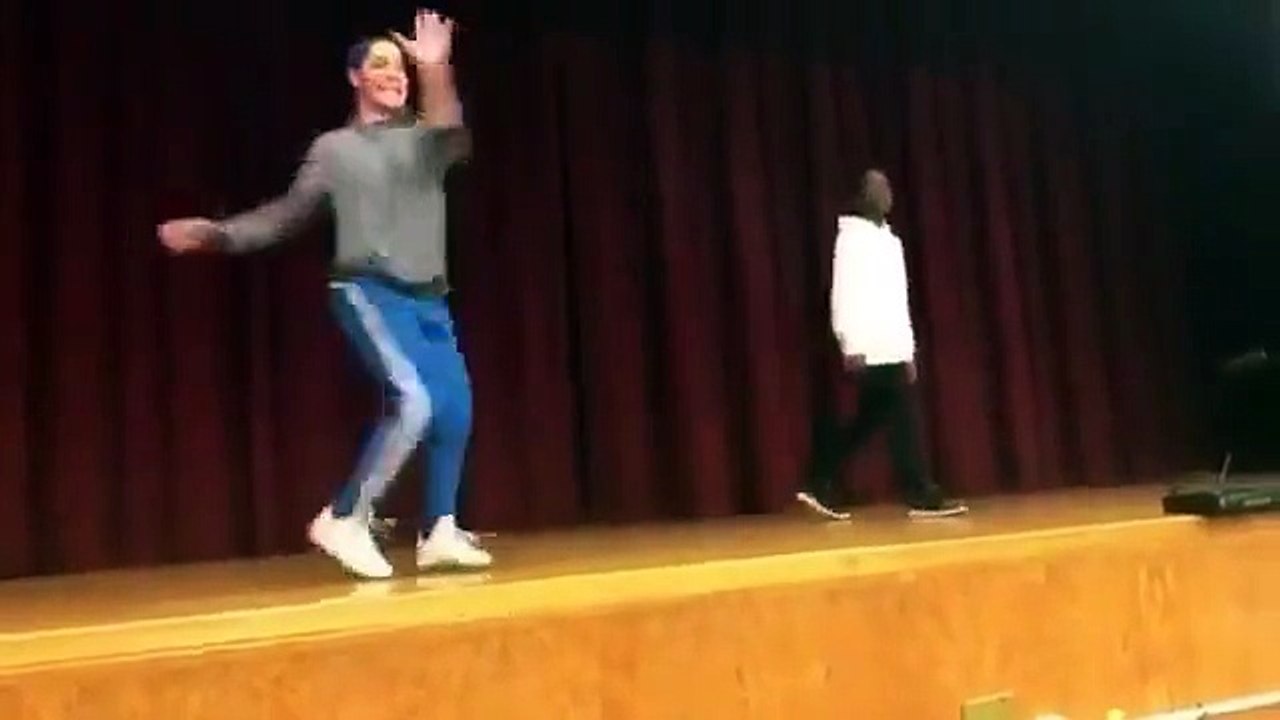 Un prof vient clasher son élève lors d'un battle de danse