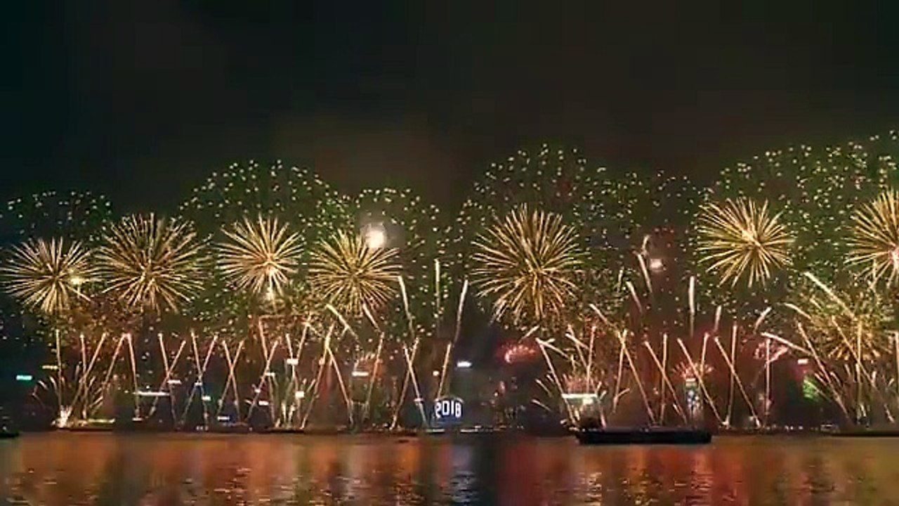 Hong Kong : le feu d'artifice fou du nouvel an 2018 !