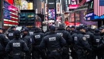 Keamanan tahun baru: NYC perketat keamanan untuk tahun baru di Times Square - TomoNews