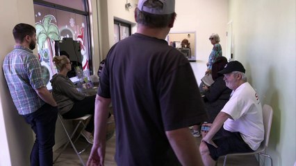 Califórnia inicia venda legal de maconha