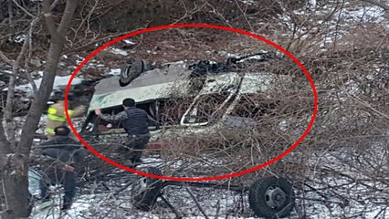 신병 탑승 군용버스 20ｍ 계곡 아래 추락...22명 부상 / YTN