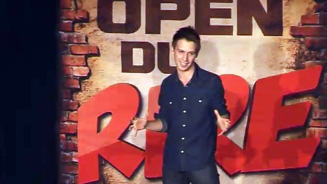 Joffrey Verbruggen aux Open du rire - je suis Belge
