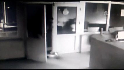 Akaryakıt istasyonundaki gasp anı güvenlik kamerasında - AYDIN