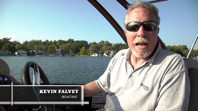 Boat Buyers Guide: Bennington 25 GSBA