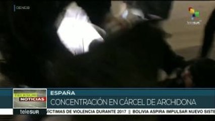 España: activistas intentan frenar deportaciones de inmigrantes