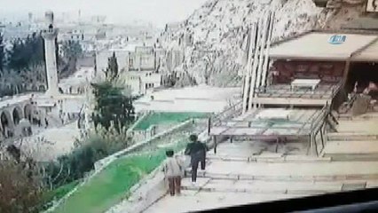 Kalede doğum günü selfiesi çeken adamın düşme anı kamerada