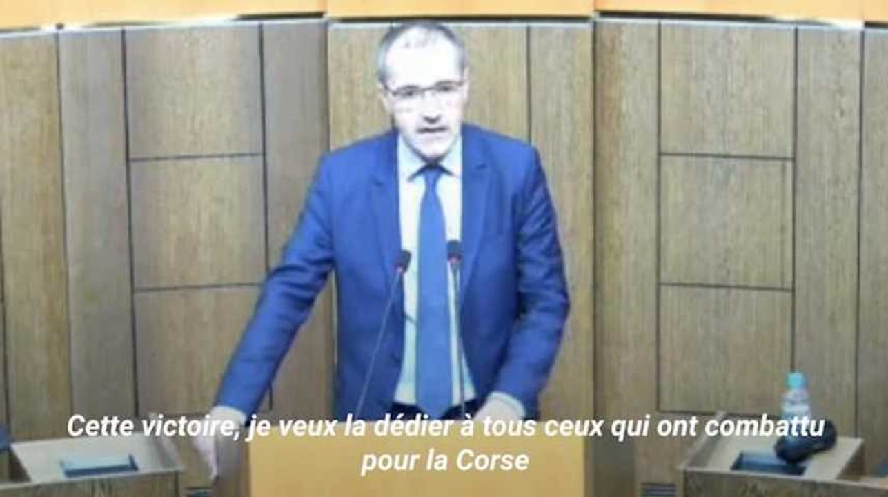 À Ajaccio, Talamoni dédie sa victoire (en corse) aux "prisonniers et recherchés" corses