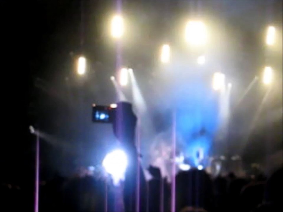 Muse - Stockholm Syndrome, Domaine National de Saint-Cloud, Rock en Seine, Saint-Cloud, France  8/28/2004