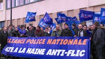 Policiais franceses sofrem com violência