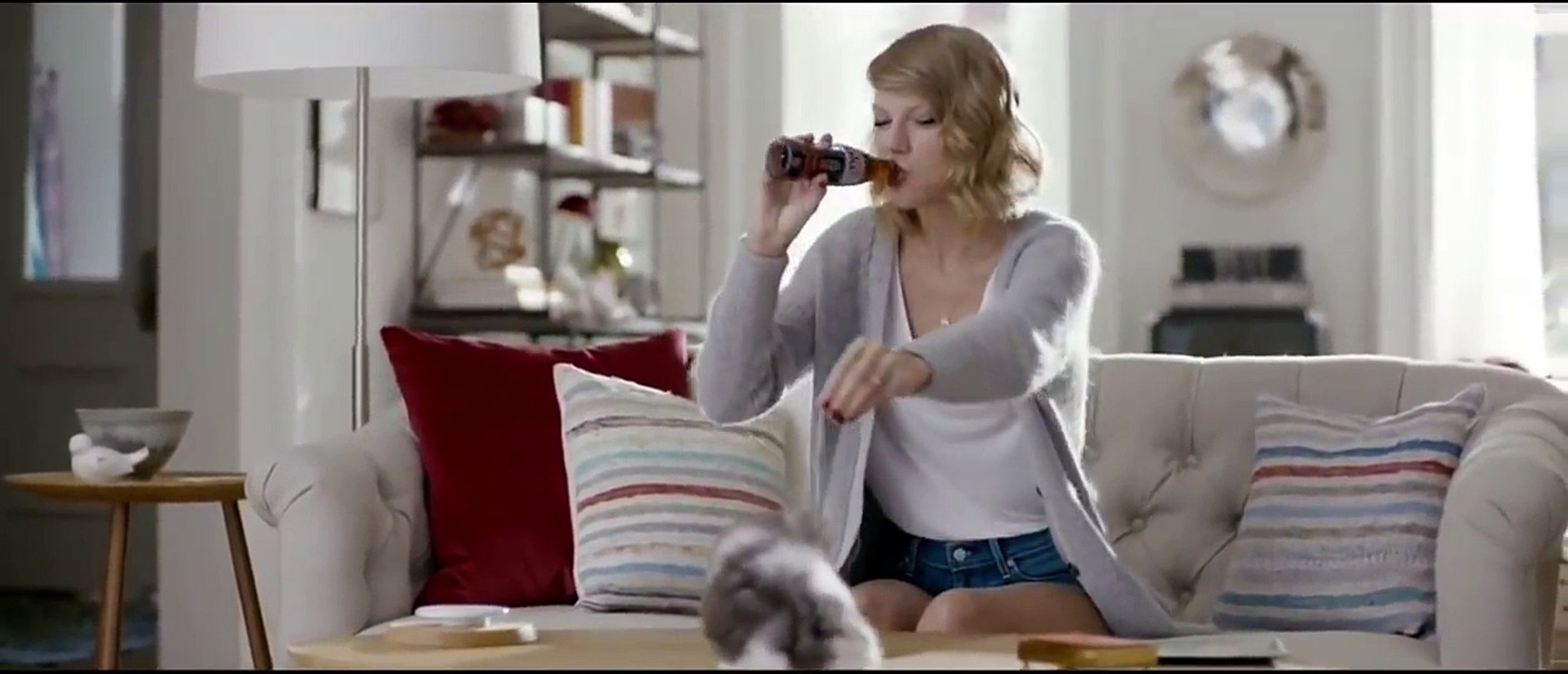 Taylor Swift Kittens Diet Coke Commercial Ad