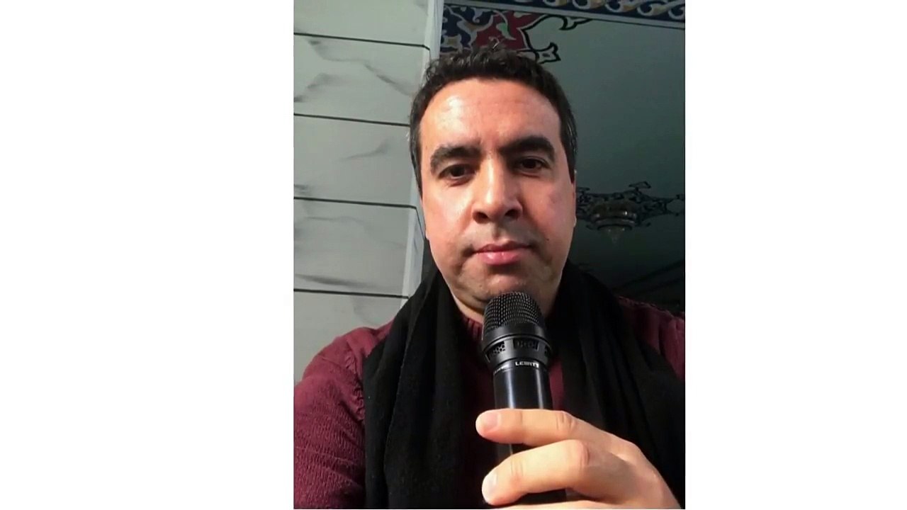Ahzab suresi, ayet 56. "Şüphesiz Allah ve melekleri Peygamber’e salât ediyorlar. Ey iman edenler! Siz de ona salât edin, selâm edin." Hafiz Metin Demirtas, Kopenhag Danimarka. Ahazab suresi tefsiri. Ahzab suresi meali. Ahzab suresi dinle. Surah Ahzab mp3.