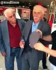 İlk kez sihirbazlık gösterisine maruz kalan dayı