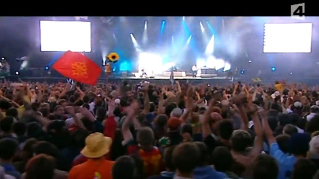 Muse - Hysteria, Vieilles Charrues Festival, Carhaix-Plougher, France 7/25/2004