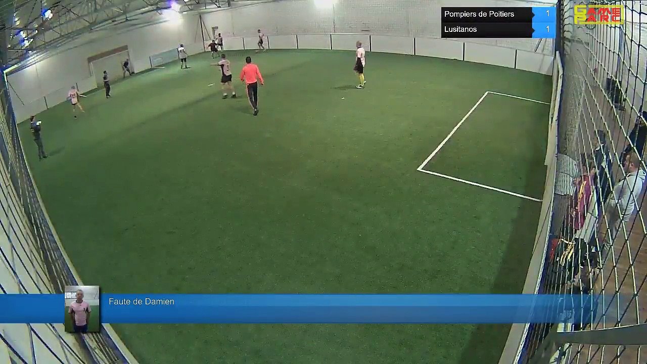 Faute de Damien - Pompiers de Poitiers Vs Lusitanos - 02/01/18 20:00 - LIGUE 2 - Poitiers Game Parc