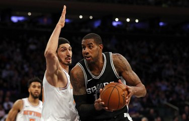 NBA : Les Spurs se promènent chez les Knicks (VF)